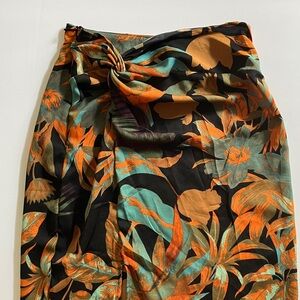 Floral print skirt